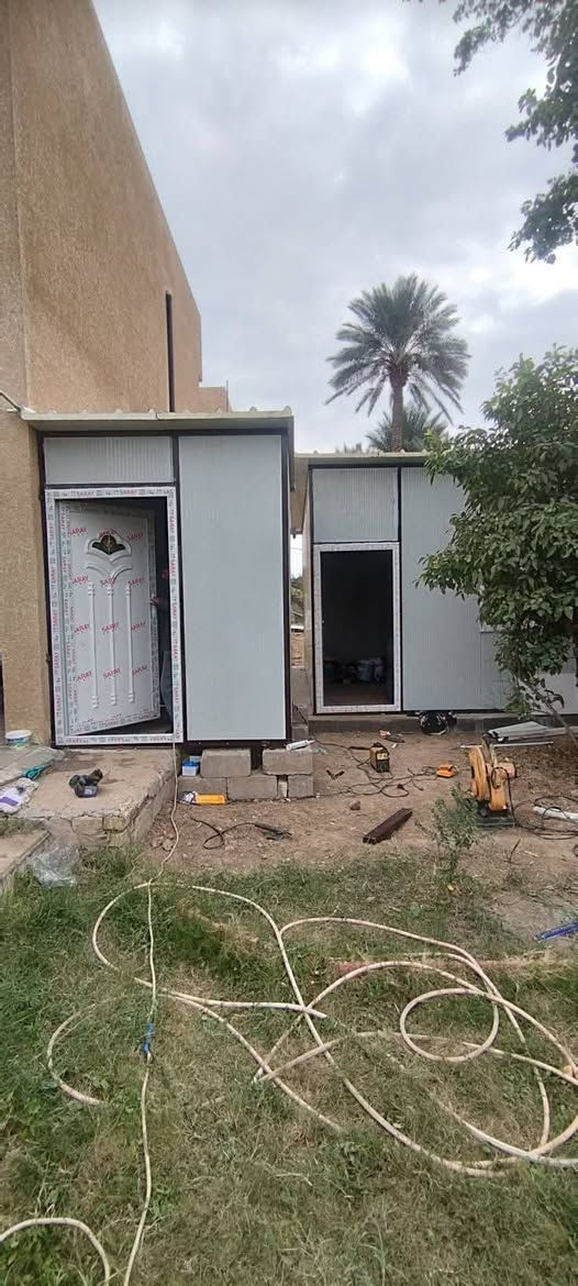 ***********
سلام عليكم حداده عامه نعمل كرفانات مخازن مكاتب 
قمريات تغليف مناور درج حديد ميوزه فريمات سياجات 
رفوف اي استفسار مراسله صفحه مكانه بغداد أسعار مناسبه
