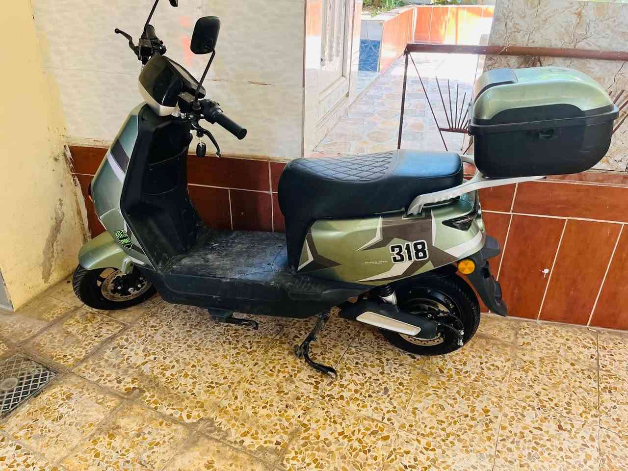 دراجة 318 HIS نظافة فول  سعرو 600الف
بطاريات 6 دبل بحالة جيدة جدا 

4 نمر 

لايت زينون نهار

بريك امامي خلفي دسك ودهن بريك

نظام R خلفي 

سرعة 100 الحقيقي 70

ملف 1500

مستعمل 4 اشهر استعمال خفيف جدا  

للتواصل خاص او واتساب ***********
