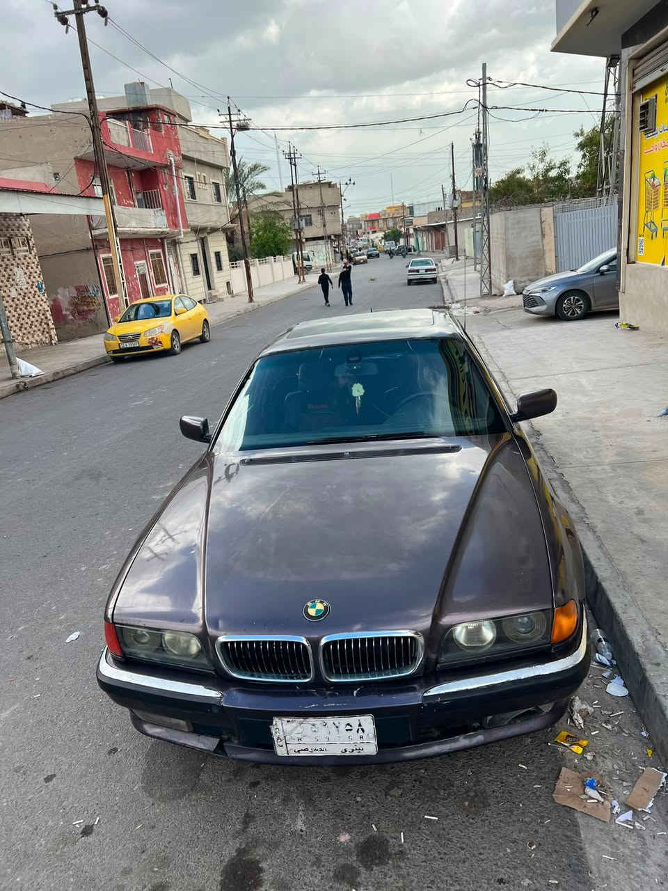 BMW740i
موديل 1995
كير ومحرك شرط 
مرايات شفط + صندوك شفط 
جامات كهرب + تحكمات ستيرت كلها شغاله 
سعرها 60 وبيها مجال 
تبريد شغال 
كوبون بيها
***********
بيع او مراوس
