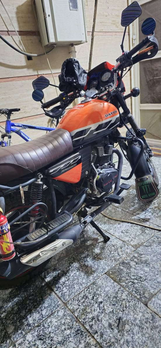 دايوان نفخ 2023 جديد بغداد الجديدة، طالعة بنهاية 2025 ،، 200cc
مكينة جديدة 200cc ، سيباية ، مري اضافية من سيزر 
رقم بغداد 
تواصل ***********
سعر 3200
