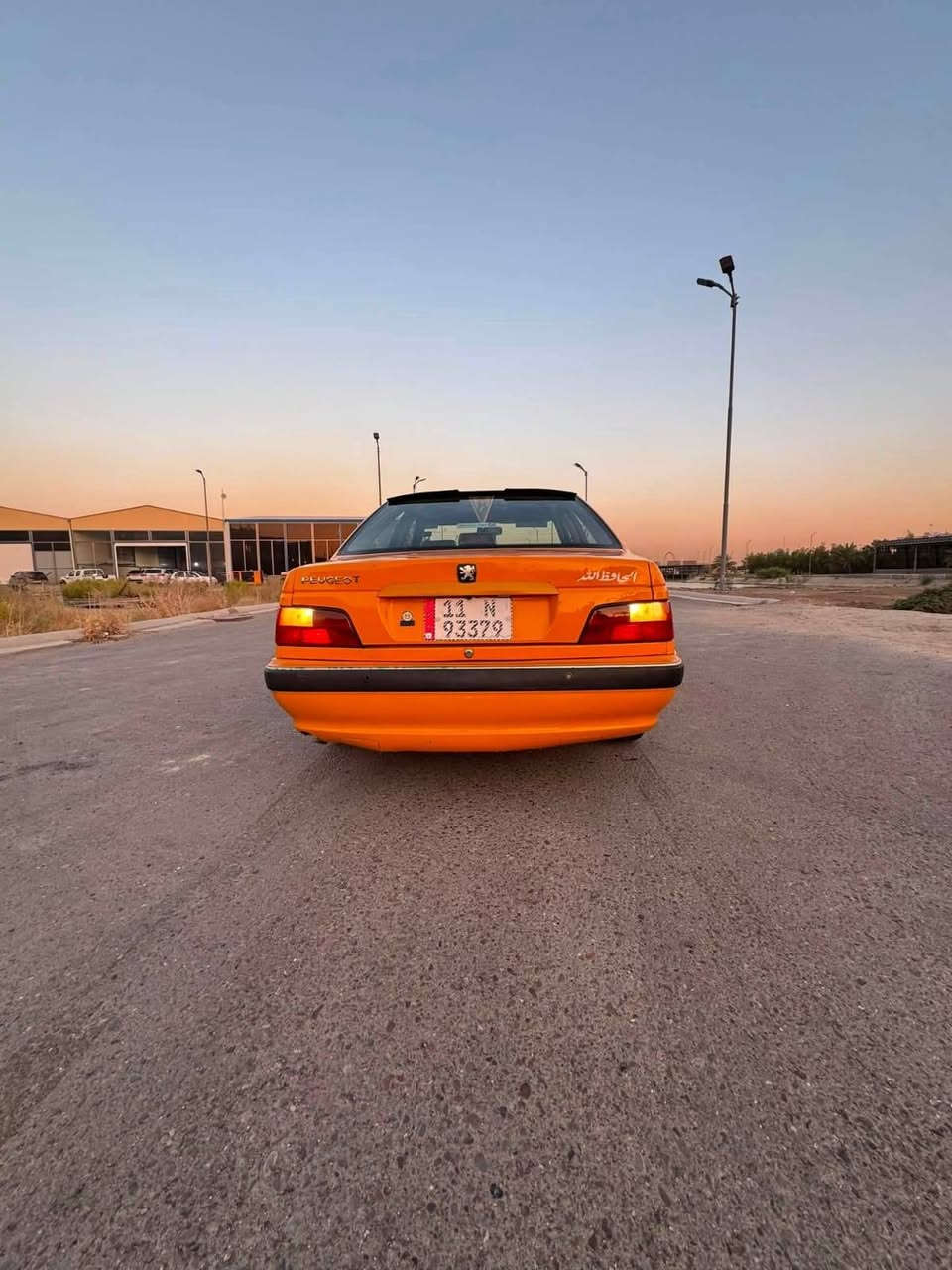 سلام عليكم

بیجو بارص 2021

سياره بسمي سنويه وهزه ورقام جدد هيئه مصفره

السيارة  بيه بل جاملغ الوره صبغ عل مكان محد وجاملغ الوره السير بيه شويه بارد 
الباقي كفاله 
سيارة كلش جديدة
تبريد جديد 
اشاير بل مري 
شاشه وكامره 
. والسيارة علا وضع الشركة

وكير ومكينة وميكانيك كلة خير من الله

63 وبيه مجال 
-الهاتف ***********
سيارة جاهزة
