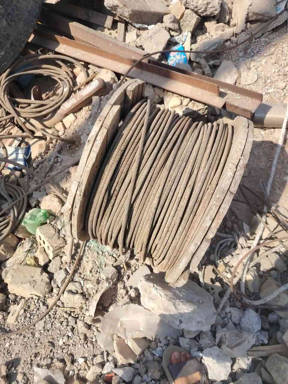 للبيع بكره سلك عداد 2سعر الوحده 250 الف مكان واسط الصويره الرقم ***********
