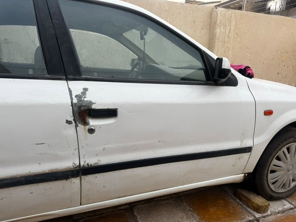 السلام عليكم 
سمند موديل ٢٠١١ للبيع  فقط
🔴سعرها 50 وبيها مجال للشراي
سياره مكفوله عدا ضربه بالباب مصورها 
ماشيه ٦٣ الف كيلو متر حقيقي 
سنويه ساقطة 
تخم تاير 
سياره متروكه باسم شخص متوفي(تحويل موجود )
نظيفه كلش السياره 
مكان بابل 
واتساب ***********
