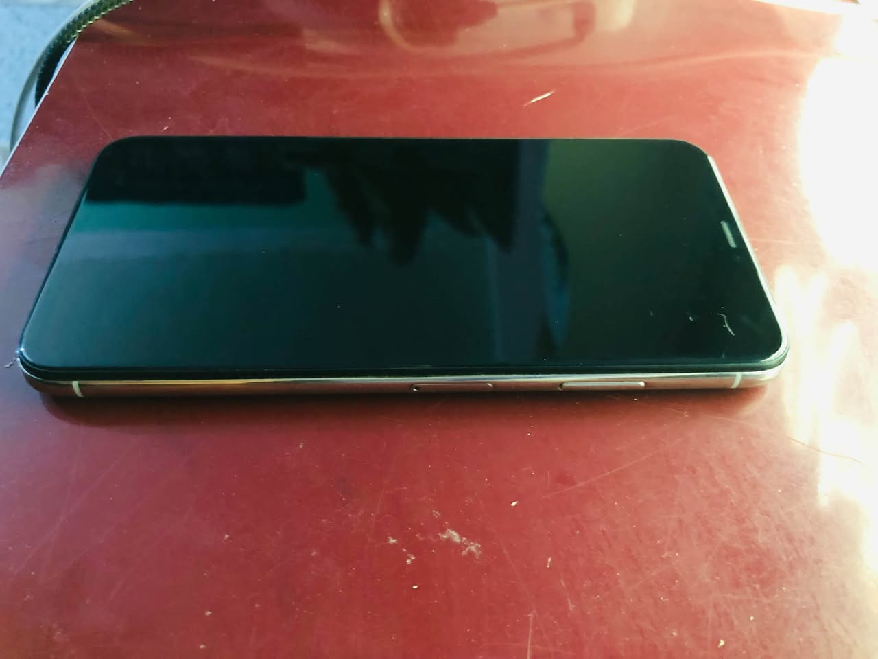 آيفون XS ماكس • ٢٥٦ • شاشة مبدلة