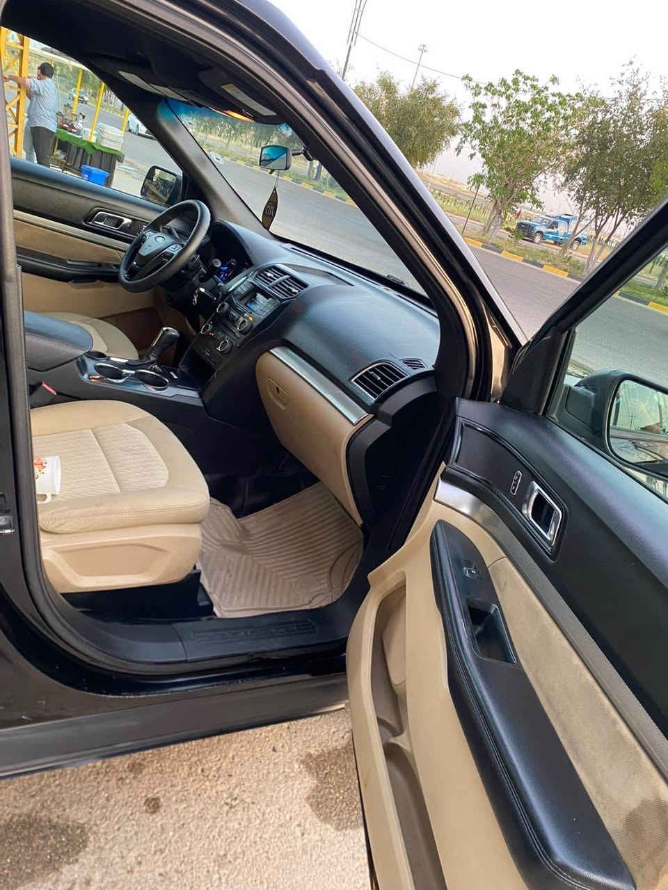 سياره جاهزه بي بس تعديل جم مكان  سياره اسود سنويه جديد لحد 2030دفتر بنزين عنده كله شغال بشرط سياره مال بيت مومال معارض  سونر موجود اذا موشراي لتخابر رقم تليفون *********** كركوك, العراق

