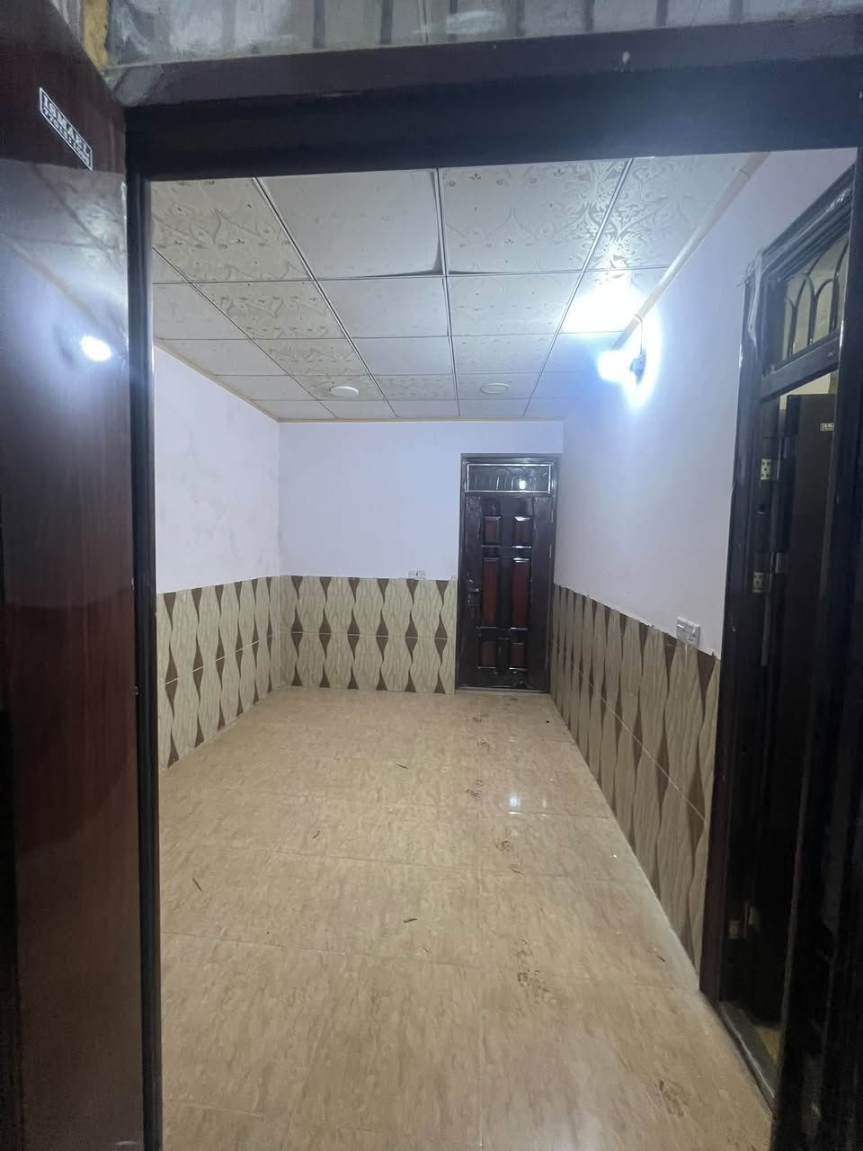 طولة فروش • ١٠٠م • غرفتين