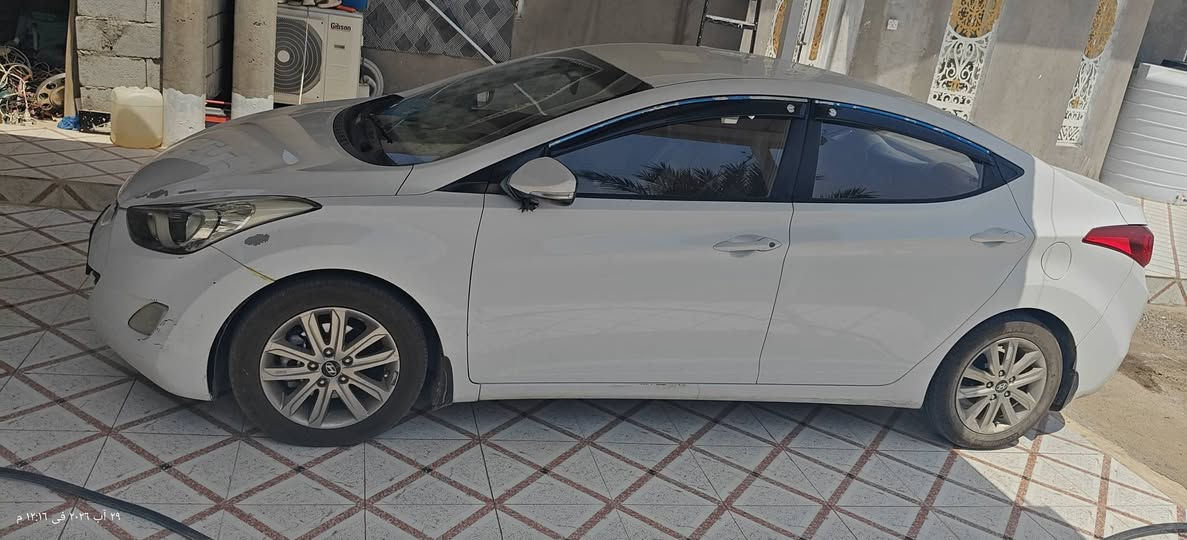 النترا 2014 خليجي محرك1600 دوش مكينة وتبريد ممتاز مكفول 
بيهه تبديل باب عكس السايق والباقي شخطات بالبنيد 
انت افحص وشوف 
 وسعر 115 وبيه مجال قليل
السيارة باسمي رقم بصرة 
العنوان / بصرة/ الدير /ناحية النشوة 
***********
