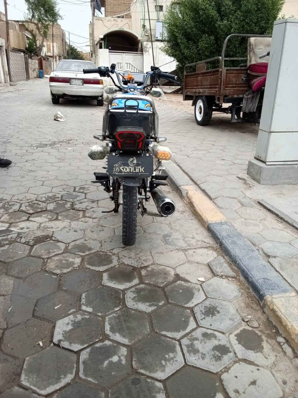 تايكر • سكنر • شاشه طافيه