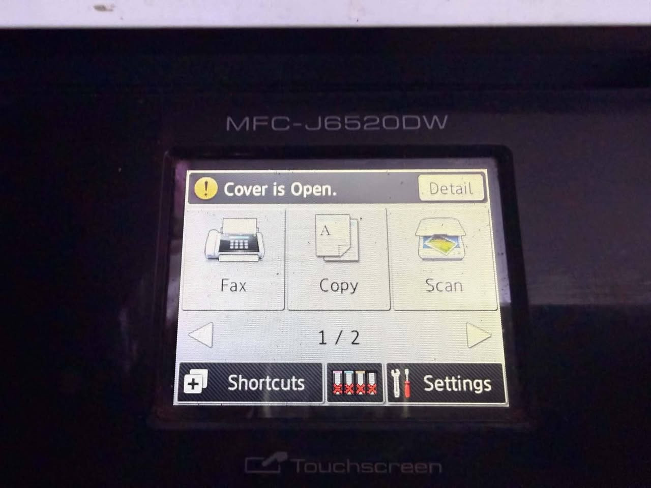 🖨️ طابعة Brother MFC-J652DW للبيع
المواصفات والمميزات:
الموديل: Brother MFC-J652DW (Professional Series)
الوظائف: طابعة + سكنر (Scanner) + استنساخ (Copy) + فاكس (Fax)
الاتصال: تدعم الاتصال الوايرلس WiFi وشاشة لمس (Touchscreen)
حجم الطباعة: تدعم طباعة واستنساخ قياسات مختلفة (تصل إلى A3)
نظام الأحبار: مجهزة بمنظومة أحبار خارجية (خزانات أحبار قابلة لإعادة التعبئة) لطباعة اقتصادية جداً
الحالة العامة:
الطابعة بيها خلل  يقره الغطاء مفتوح 
(مثل مو موضح بالصور).
تحتوي على منظومة الأحبار الخارجية جاهزة للاستخدام.
📍 التفاصيل والتواصل:
السعر: [250]
المكان: [بغداد / جميله]
التوصيل: [يوجد توصيل / أو الاستلام من المكان]
للتواصل: [رقم الهاتف ***********]]
