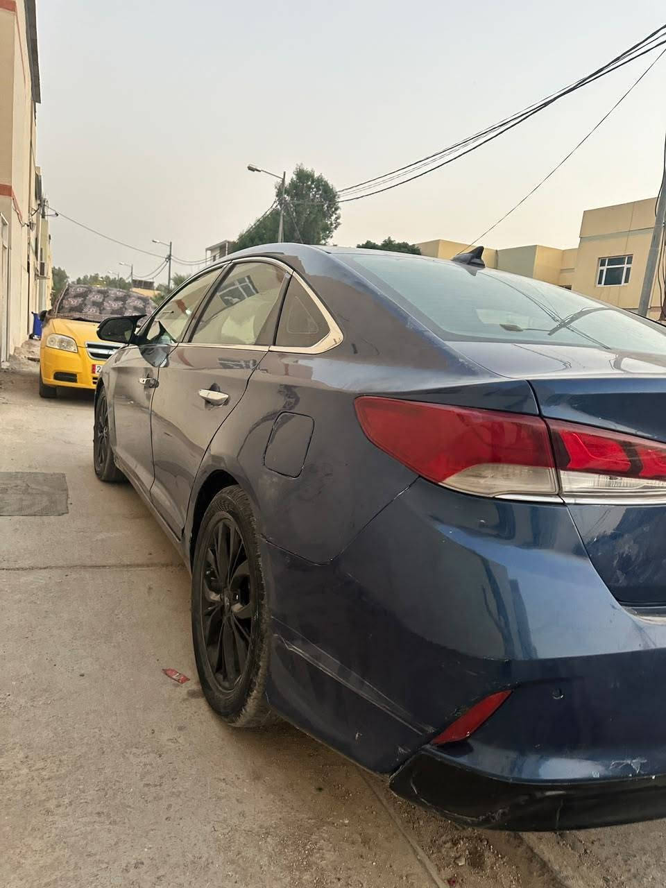 سوناتا وارد امريكي فول مواصفات مكينه 2400 سياره جاهزه السعر 98ورقه بيها مجال قليل الاتصال ***********

