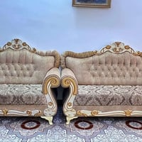 تخم ملكي • الرمادي التأميم • ١٥ مقعد