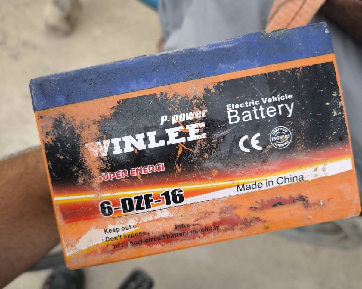 للبيع  حجم 26 خمس بطاريات تاخذ 
نقص فقط بطاريات كلشي شغال بيها اربع سرعات  60 volt
استخدام 6 اشهر فقط عنواني النجف الاشرف سعرها 120  الف بس وبيها مجال للشراي
***********
