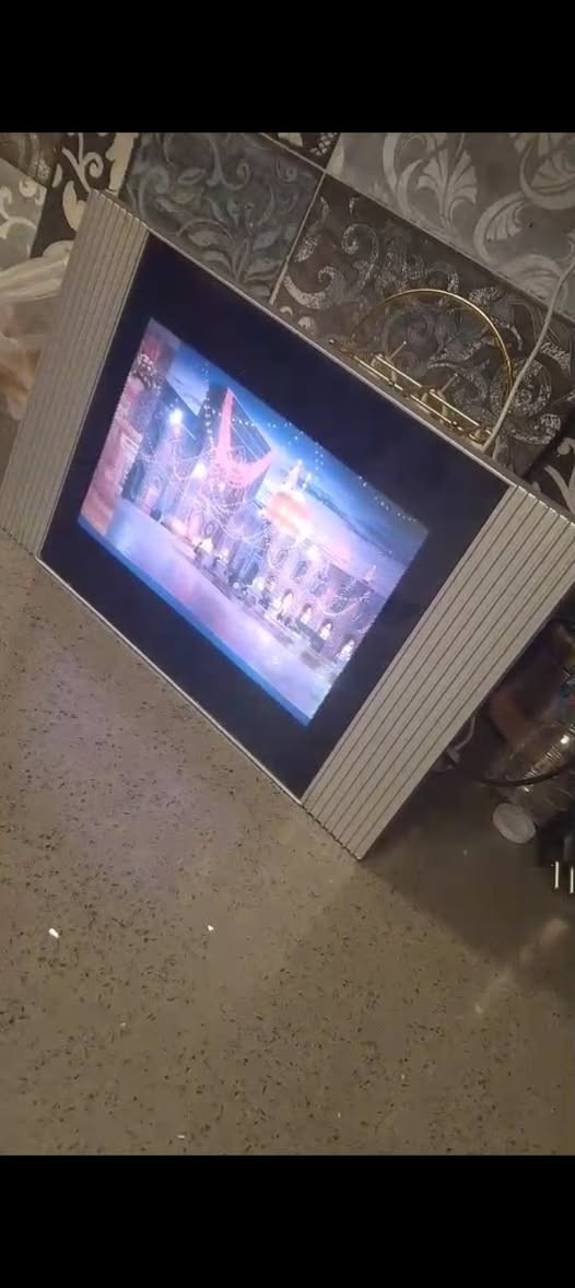 مرحبا كاونتر مواصفات اكوارتز مرمر ايطالي اخو الجديد نظام هيدروليك مع طباخ وفرن سعره ب مليونين ٢٠٠شرااي خاص ***********
