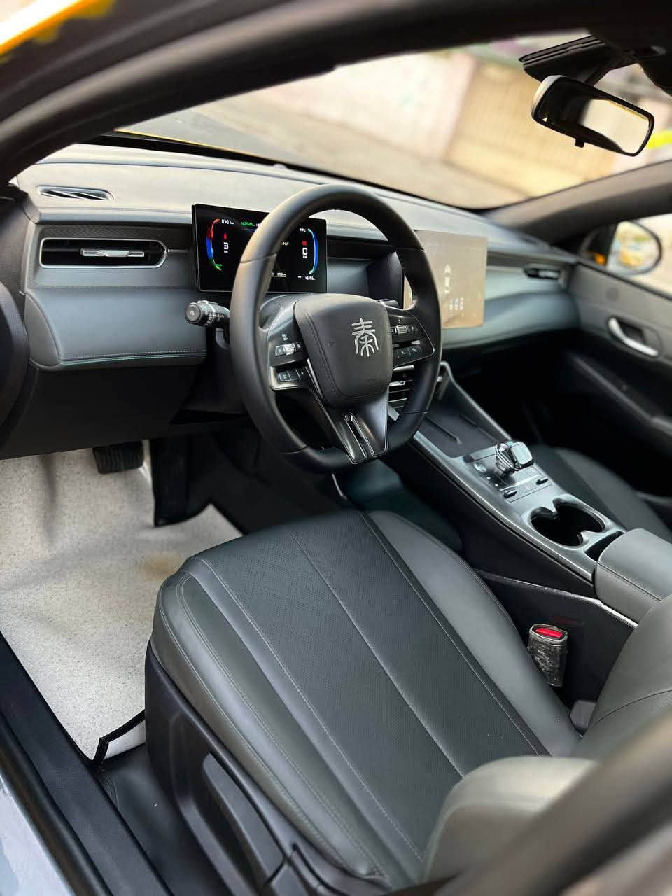 بي واي دي كن بلاس 2025 أجره
BYD Qin Plus 
رقم بغداد تحويل مباشر 
السياره على وضع الشركه كفاله عامه 
المسافه الكليه المقطوعه 19 الف كم 
المواصفات معروفه (( بانزين - هايبرد 🔋 - كهرباء⚡️)) 

بصمة وكارت وتشغيل عن بعد 
تعدد انظمة القيادة 
تحكمات استيرن جهتين 
تبريد قطعتين امامي خلفي 
كاميرا خلفيه دواره وحساسات 
ليد نهاري و الانارة ليد 
شاشة متعددة الاستخدام 
وبعد مواصفات 
ارضية مدوشمة جلد اصلي وكاعيات تفصال جلد 

السعر : 20 مليون   
الهاتف : *********** 
العنوان : بغداد 
ملاحظة :سعر التكسي ما يتقارن بالخصوصي لان التكسي اغلا
