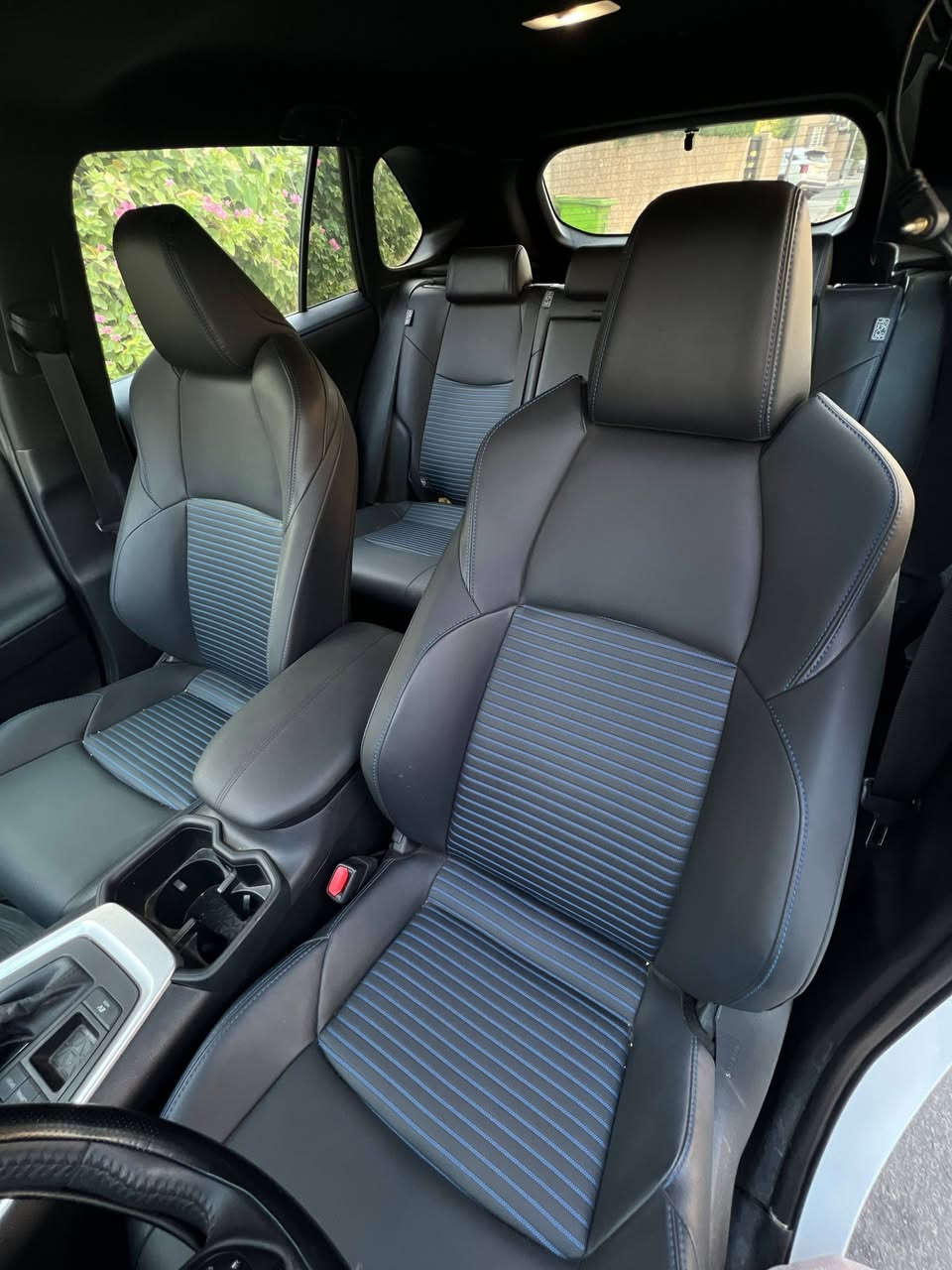 Toyota Rav4 2024 Hybrid LE
Two color
استيراد اوربي
فول مواصفات، عدا الفتحة
بدون صبغ
تبديل بنيد وچاملغ اصلي بلادي
ماشية 20,000 كيلومتر
مري شفط
فول حساسات امامي / خلفي + ويلكب

السعر: $19,700 
للتواصل: ***********
بغداد
