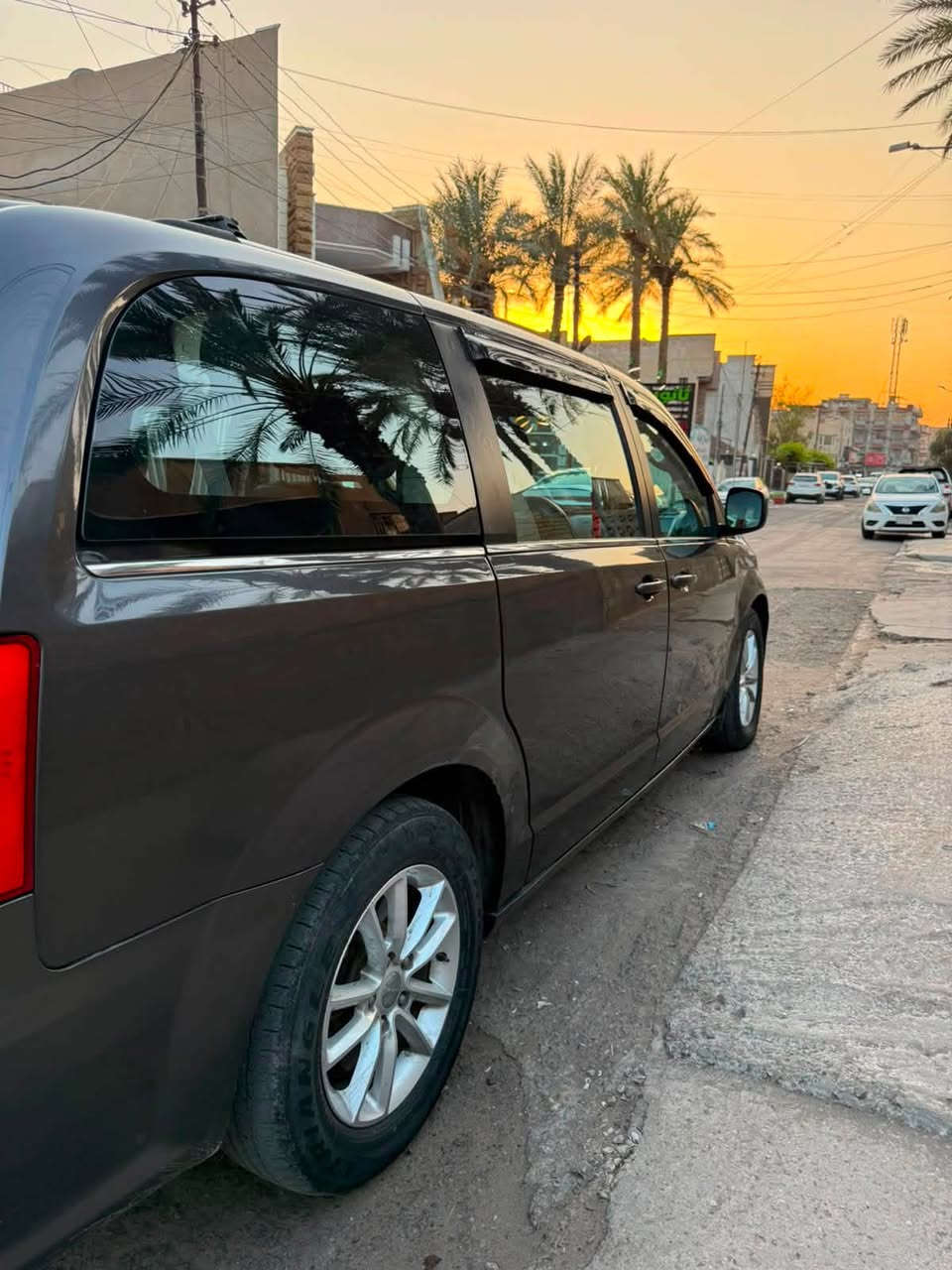السلام عليكم
دوج كرفان مديل 2019 sxt للبيع مستعجل
ماشيه 102 الف ميل
بيبان كهرباء 
كشن السايق كهرباء 
جنطة كهرباء
تشغيل عن بعد
السونار مالتها موجود بلمنشور
السياره بأسمي مكاني بغداد 
السعر 147
رقمي ***********
