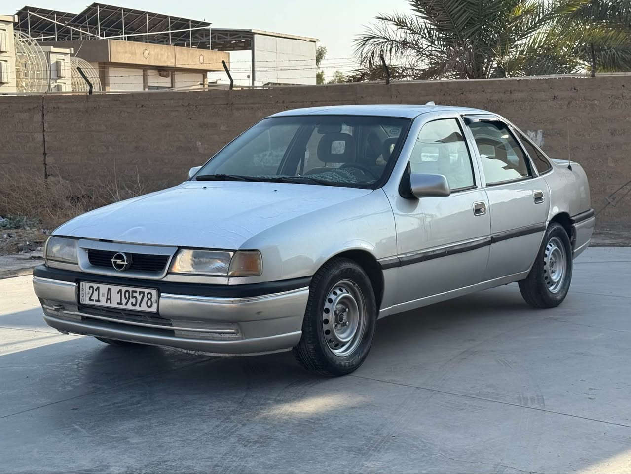 اوبل فكترا موديل 1992
محرك18 كير عادي
سنويه هزه جديده دفتر بانزين بي
رقم سليمانية شرط تحويل وكالة 
كلير عام بي ضربه خفيفه جامرلغ سكن
42 بي مجال
رقم ***********
عنوان كركوك بنچا علي كركوك, العراق
