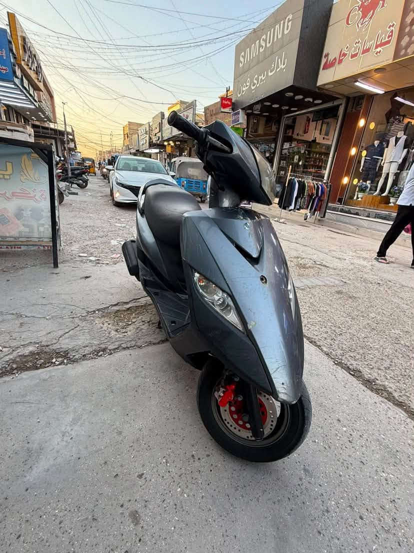 دراجة ماكس ثعلب للبيع نضيفه كلش اخذها لاي فيتر يعجبك شلعه ومعدل كهربائياتها شغاله كلهن سعرها 650 الف وبيها مجال بسيط مكاني الدورة رقمي ***********
