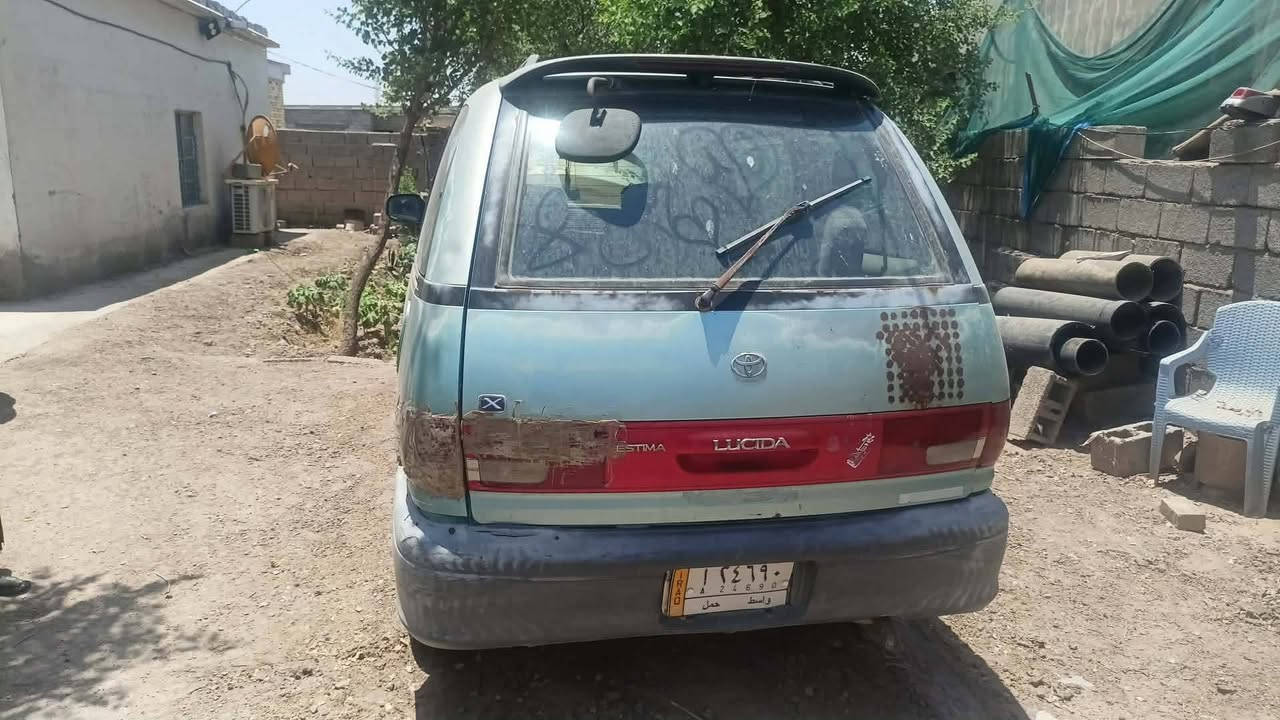 للبيع  سياره فان 7 راكب اباجي محرك ثري واي رقم واسط حمل العنوان الكوت الدجيلي لسعر 30 وبيها مجال للشراي رقم موباي ***********
