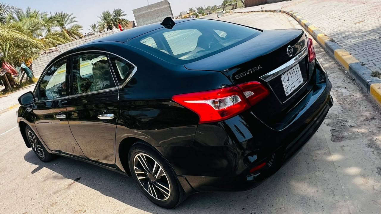 نسان سني موديل 2019 مكينه وكير مكفلات رقم بغداد تحول مباشر ورد أمريكي حادث جاملغ وبنيد بدون داخل
 ملاحضة السيارة جاهزة من كلاشي السعر 83 مجال بسيط
***********
