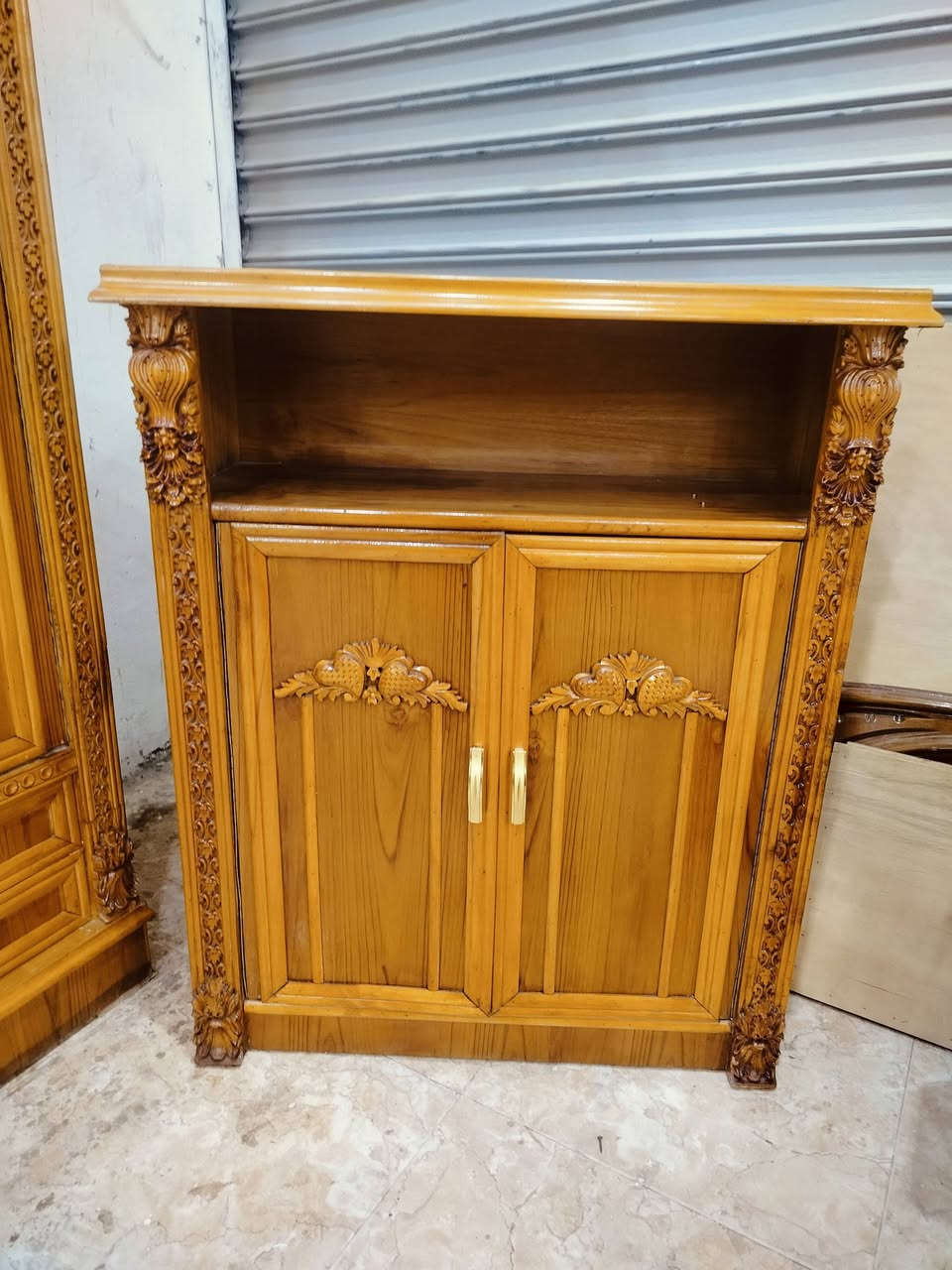 السلام عليكم غرفه نوم عنوان واسط العزيزيه شارع التربيه يوجد واتساب مستخدم ***********
