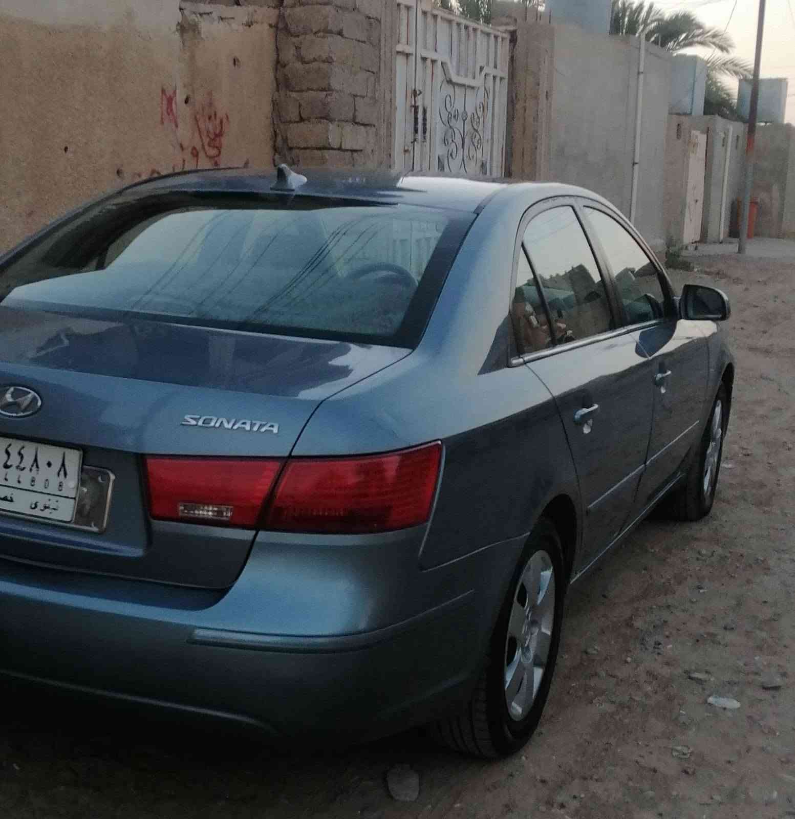 السلام عليكم 
للبيع سوناتا 2010امريكي بيه قطعتين تبديل بس مو حادث السعر 105رقم نينوى بسمي 
***********
