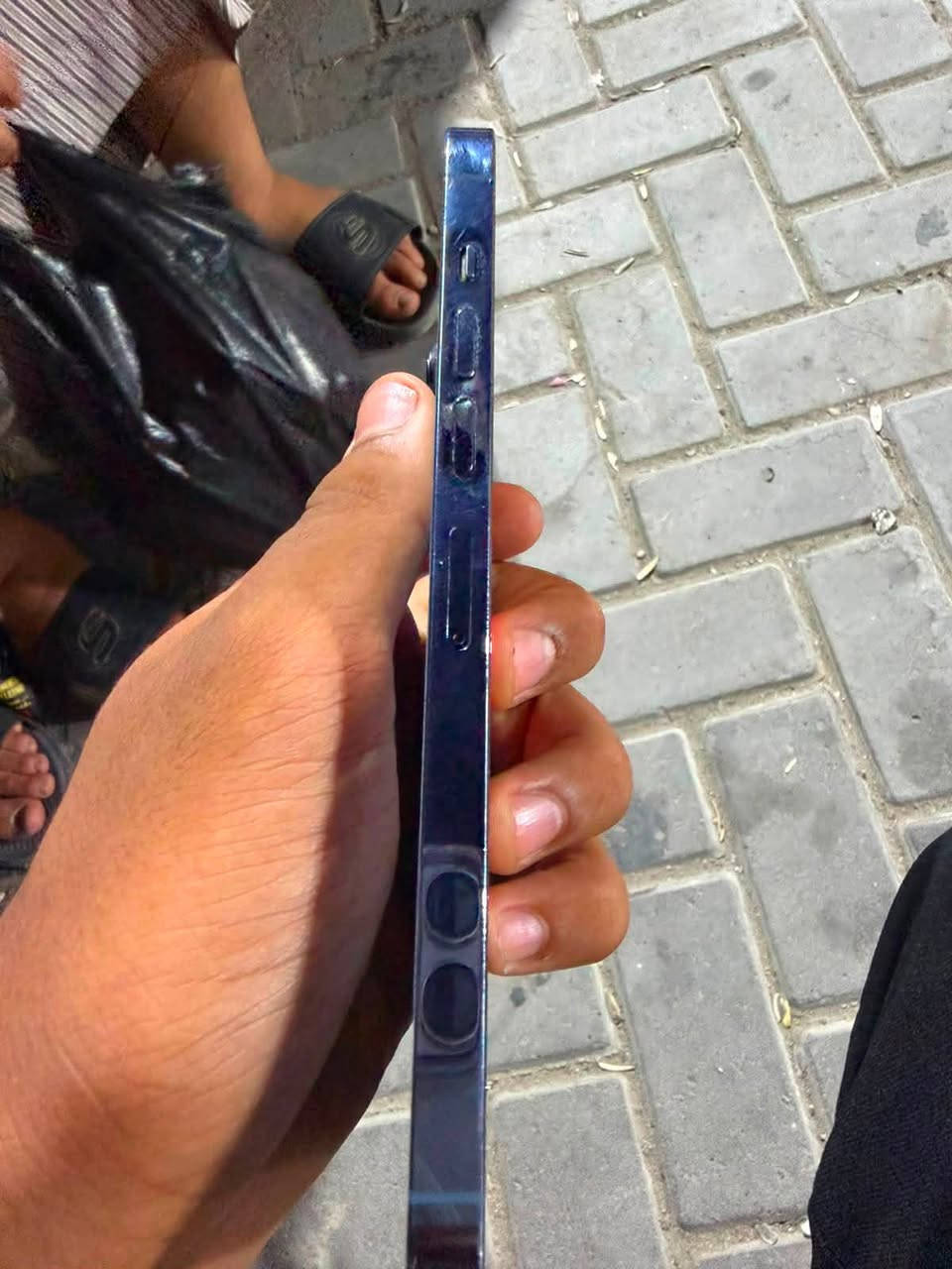 السلام عليكم ايفون 13pro max الذاكره 256البطاريه  86مامبدل بي شي نضيف  السعر ٧١٠وبي مجال قليل الرقم ***********

