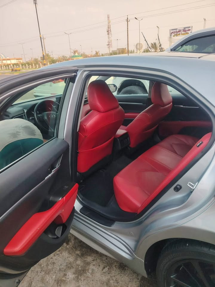 🔥 للبيع Toyota Camry XSE V6 2024 🔥

🚘 الفئة: XSE V6
📅 سنة الصنع: 2024
⚙️ المحرك: 3.5 لتر V6
💪 القوة: 301 حصان
🔧 القير: أوتوماتيك 8 سرعات
🚗 الدفع: أمامي FWD
🛞 جنوط رياضية 19 إنش
💺 مقاعد جلد رياضية
🌙 فتحة سقف
📱 Apple CarPlay & Android Auto
📺 شاشة وسطية
🔊 نظام صوت JBL
📷 كاميرا خلفية
🔑 تشغيل بصمة + تشغيل زر
❄️ تكييف أوتوماتيك
🛡️ Toyota Safety Sense
⚠️ نظام مراقبة النقطة العمياء
🚨 حساسات وأنظمة أمان متعددة

🔥 XSE V6 — أقوى فئة بنزين من كامري، 301 حصان وشكل رياضي مميز.

📍 الموقع: [البصره الجبيله ]ًالسعر 244 وبيها مجال
📞 للتواصل: [***********]
