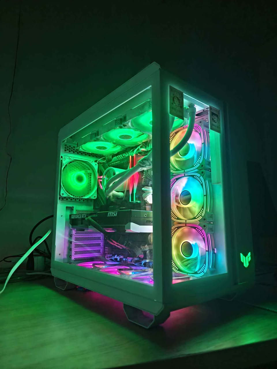 1》GPU● RTX 5070 ti 16gb msi 3fan vintus oc 
2》CPU●  I9 14900K 
3》BORD● asus rog strix z790-E gaming wifi 
4》PSU●  asus rog strix 850w 80plus gold full modler 
5》RAM●  XPG 2X 32GB / 64GB 6000mhz 
6》Hard● 1tb nvme samsung evo 970 plus 
7》Cooler● asus rog ryuo iii 360mm aio 
8》CASE●  asus tuf gaming GT502 plus 7fan 

2700$

*********** كويسينجاك, أربيل
