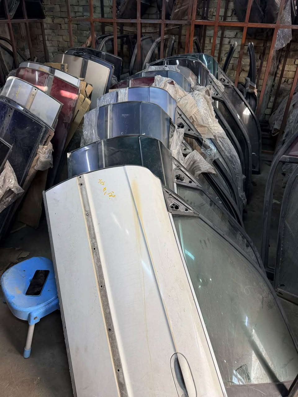 يبان الخفاش E38 — قصير وطويل
بيبان الصقر E39
بيبان BMW 500

🚨 كل باب بـ 25,000 دينار فقط 🚨

والباب فارغ بدون مكينة، بدون كيلون، وبدون يدة.

🚚 يتوفر التوصيل إلى المحافظات.

🔥 وسعر خاص للي ياخذ كمية كاملة — الجملة إلها حساب خاص.

الكمية محدودة، والبيع للجادين فقط
للحجز والاستفسار الاتصال على الرقم المثبت 

سعر الباب التوصيل يختلف 

اي حجز بدا اخل المنشور ماكو اتريد اصورلك الباب 

***********

الحجز والدفع عن طريق الماستر  فقط @أبرز المعجبين
