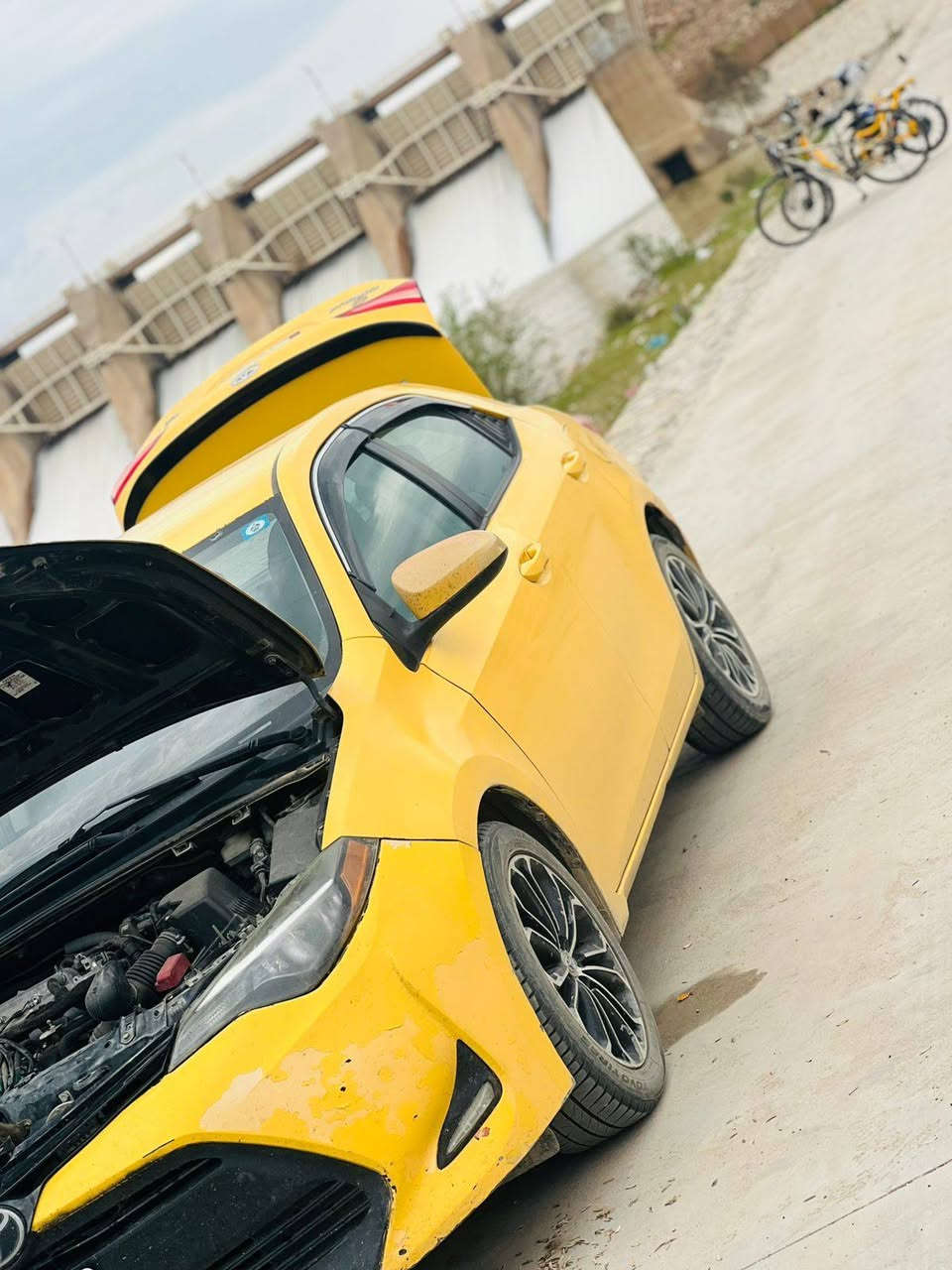 سلام عليكم كورلا موديل 2019 لون تكسي رقم  قديم بغداد شرط التحويل نقابه صفر  موصفات SE رادار حجر صالنصه تحكمات ستيرن تثبيت سرعه شفتات ستيرن شاشه جبيره كامره لايت زنون ابيض كشانه جلد صدر تخم تاير كله جديد كير محرك شرط سياره ماشيه 105 سياره كلين بمعنه الكلمه بيه بار شبرر و4 اصابع بل جامرلق السعر 157 وبيه مجال بسيط عنوان السياره كركوك عمل الشعبي ***********
