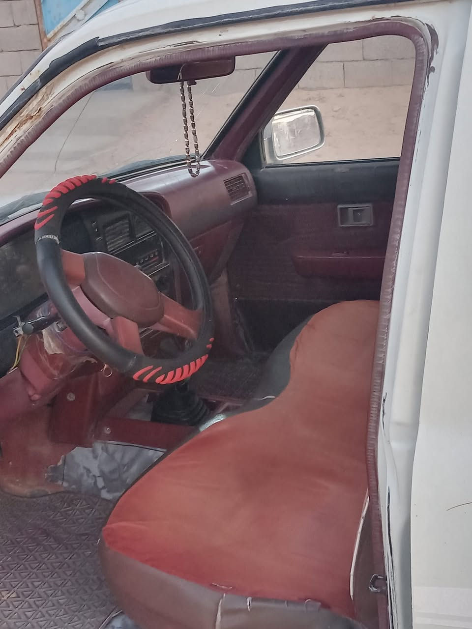 سلام عليكم سياره بيكم تيوته اللبيع موديل 95 مكفول مكينه گير و شاصي رقم البصرة مكان البصرة السعر 44
 رقم الهاتف ***********
