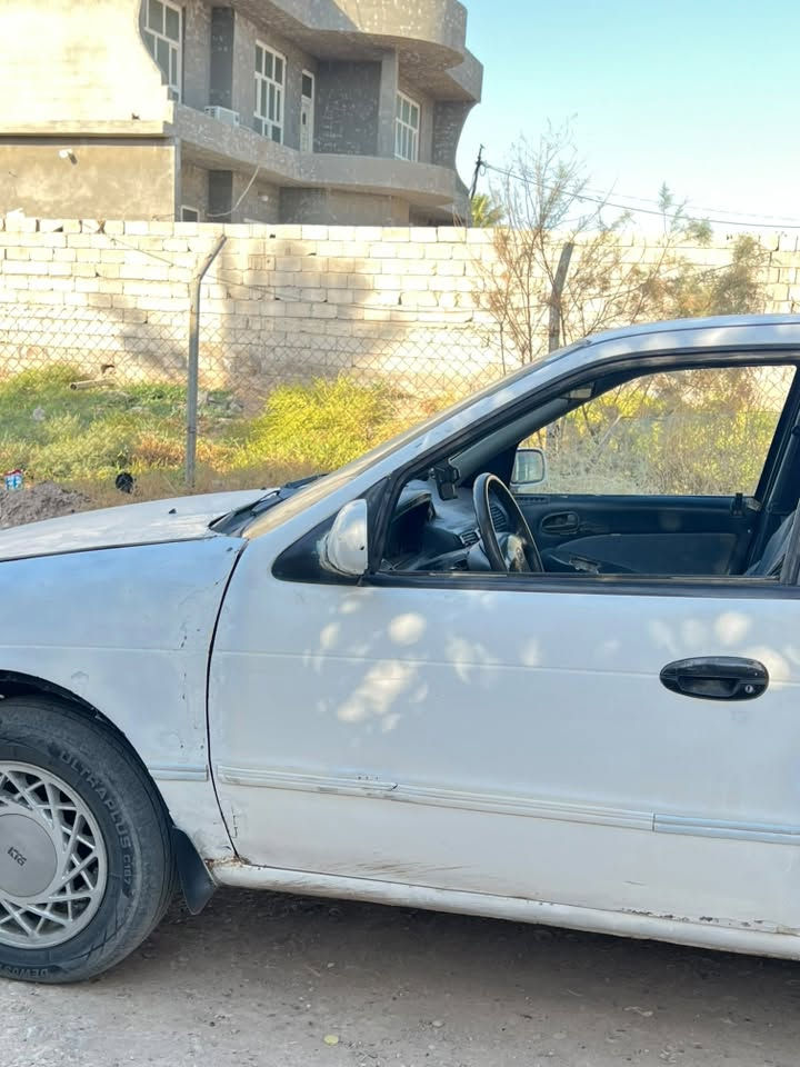 سيفيا 94 تحويل مباشر كهربائيات كاملا كلها شغاله محرك نضيف تايرات زوج جدد سعر 19  ديالى دلي عباس ***********
