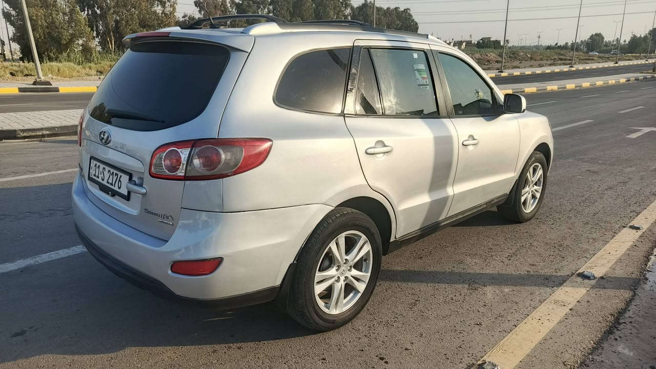 سنتافي موديل 2011 رقم بغداد الجديد تحويل مباشر السعر 109 سونار موجود
6 سلندر 5 راكب قطعتين تبريد خير من الله 
مكان واسط العزيزيه 
***********
