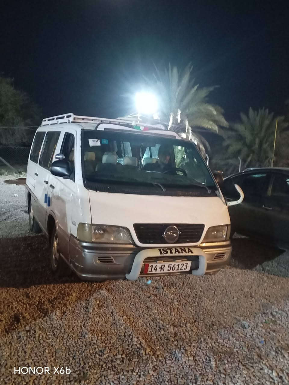 سلام عليكم سياره للبيع عشره موديل98   سنوي 28
محرك جديد ديار ابو الخاشوكه  السعر 74 وبيها مجال
***********

نص مكتوب في الصور:
- HONOR X6b