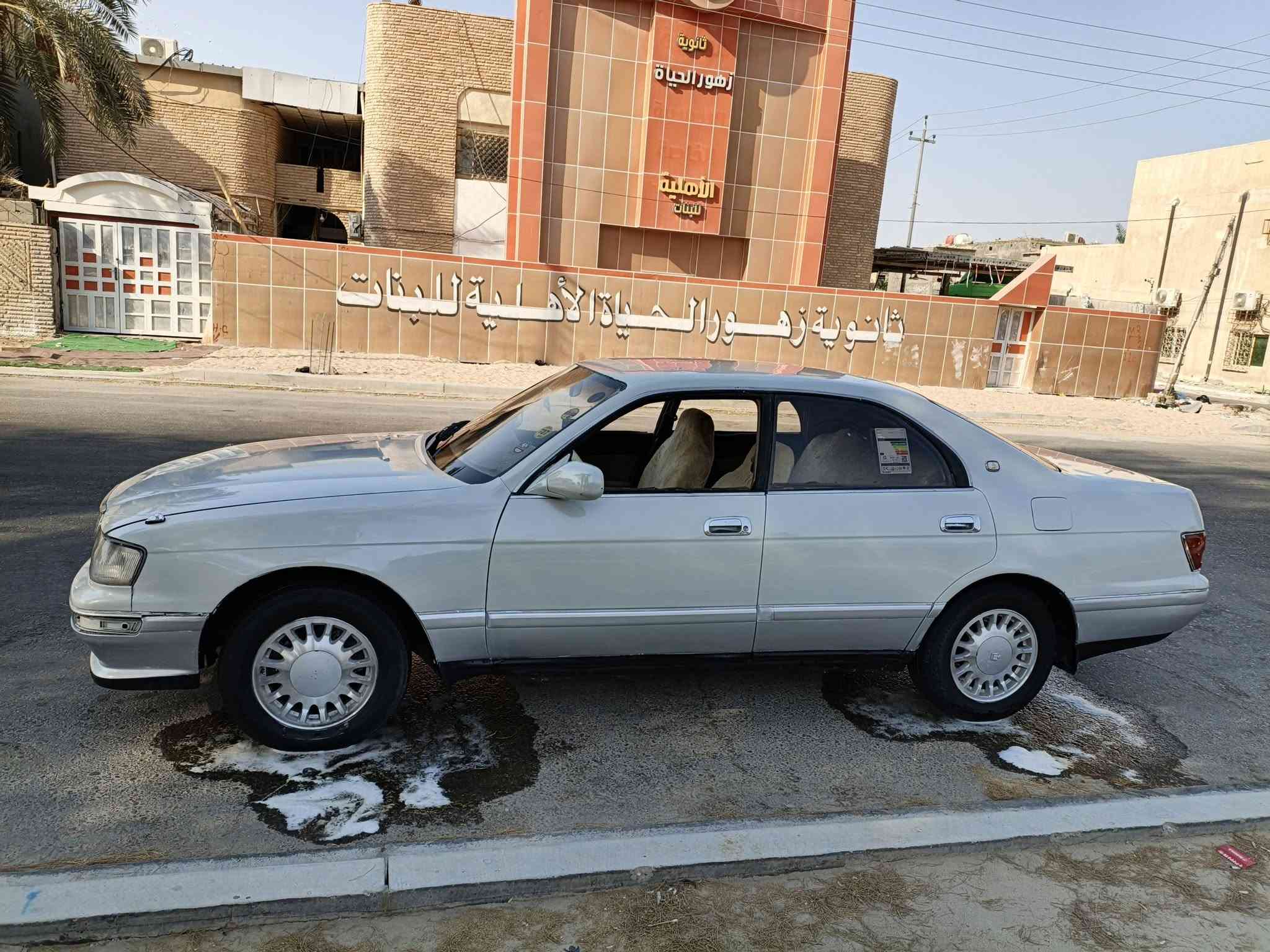 السلام عليكم اخوان
تويوتا كروان بطه فصل مديل 1993 مكفوله من الضربه ونقل جثه (علماً سياره مكصوصه جنطه فقط)
محرك وكير ونجي ناعم لاتبخير ولاتنغيص مصبوغه جماليه فقط حداده 70 بل100 دواخل انضاف تخم تاير نضيفه كهربايات عامه شغاله سياره جاهزه السعر 34 رقم بصره تحول ثاني يوم العنوان البصره
 الهاتف ***********
