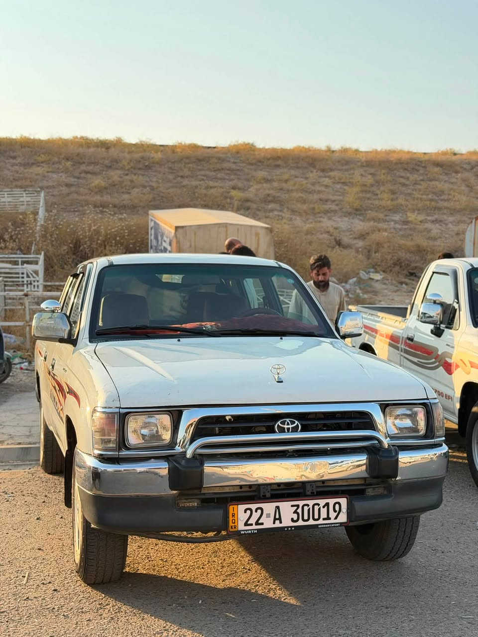 السلام عليكم بيكم تيوتا موديل 2000 سنوية رقم جديد كوبون بانزين موجود السيارة كير محرك شرط ما مفتوح بلادي صبغ مابيها بيها 3 مكانات بارد فقط مكفول من الفتح والمعجون والضربه تبريد بشرط صدر مابي عيب دسكات بانزات كله جديد السيارة كلها مثل ما تشوف واحلى داخل احمر بور ستيرن جوم كهربائي مكان كركوك 
الرقم ***********
