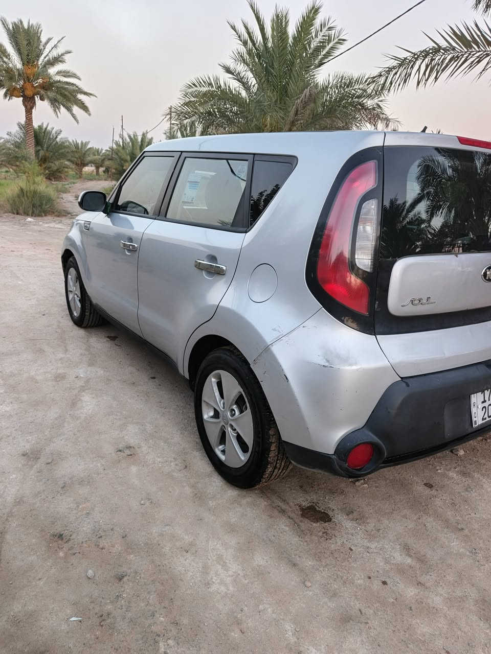 للبيع او المراوس صول موديل ٢٠١٥ رقم مثنى دولي ماشية ٩٨ الف جاهزة السيارة تخم تايرات جدد وحداديه جديدة حادث السيارة بنيد و جاملغ وبيها بارد بالجنطه 
السعر ٩٢ وبيها مجال للشراي 
***********
