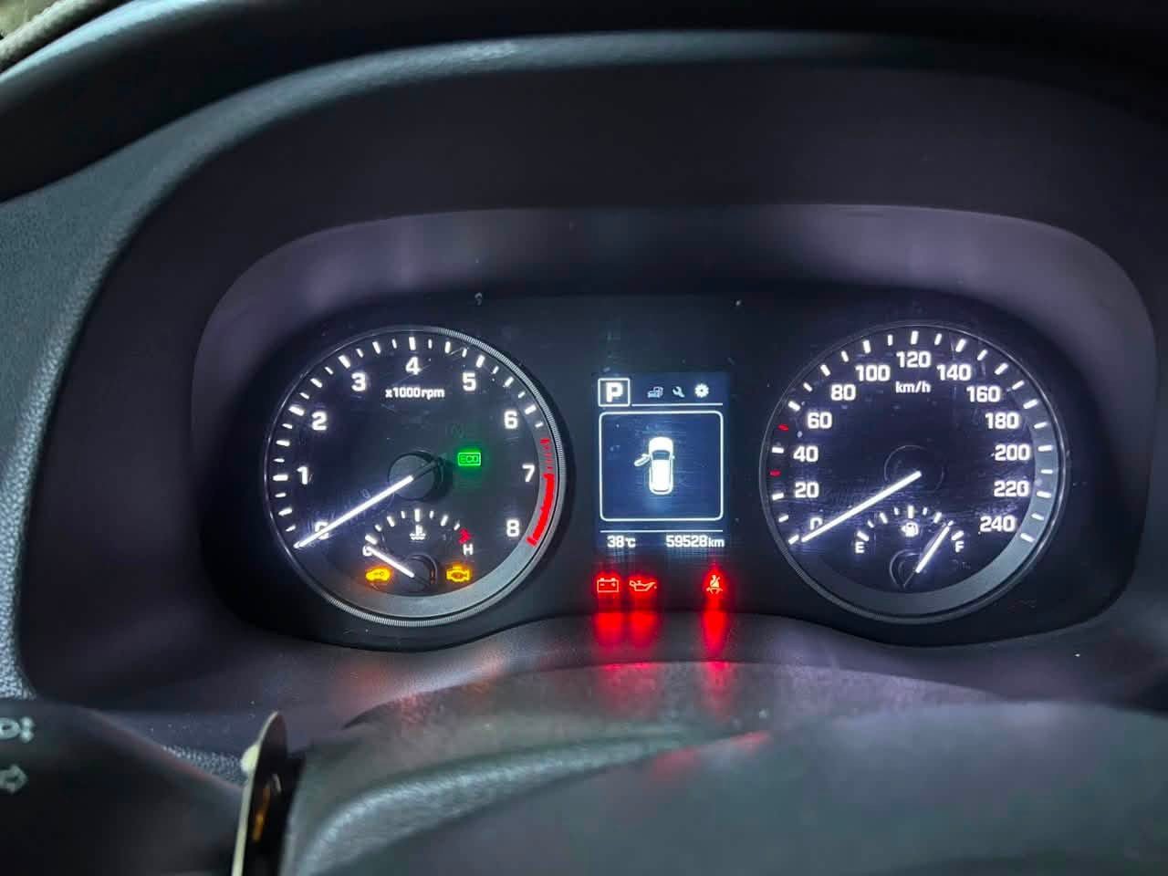 توسان 2018 كلين تايتل
العداد 59,000km
نص فول بدون بانوراما 
صرفية بانزين ممتازة 
محرك : 2400 دوش
رقم بغداد ب اسمي تحويل ثاني يوم 
السعر : 183 وبيها مجال بسيط حك الجية 
مكاني: حي الجهاد

***********
