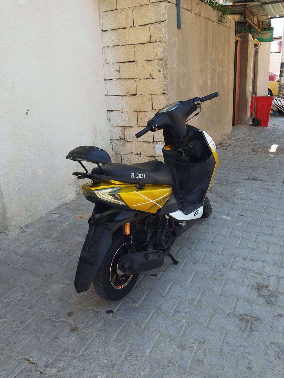 دراجة اف اس جديدة موديل ٢٠٢١ للبيع السعر خاص 
نضيفة شوف العين كفالة عامة اي نقص مابيها مكينة وكلشي

تواصل 
***********
