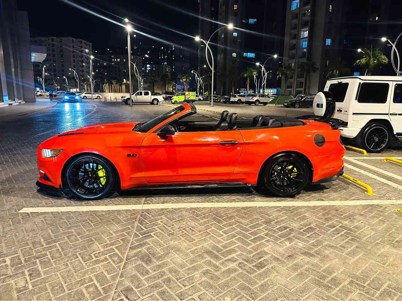 V8 • ٢٠١٦ • ١٤٢٠٠٠ كم