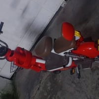 شحن • ٤ بطاريات • مستعملة ١٠ ايام