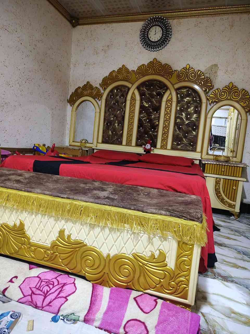 ***********
مليون وميه بيه مجال غرفة كاملة استخدام 5 اشهر نضافة 100/100
