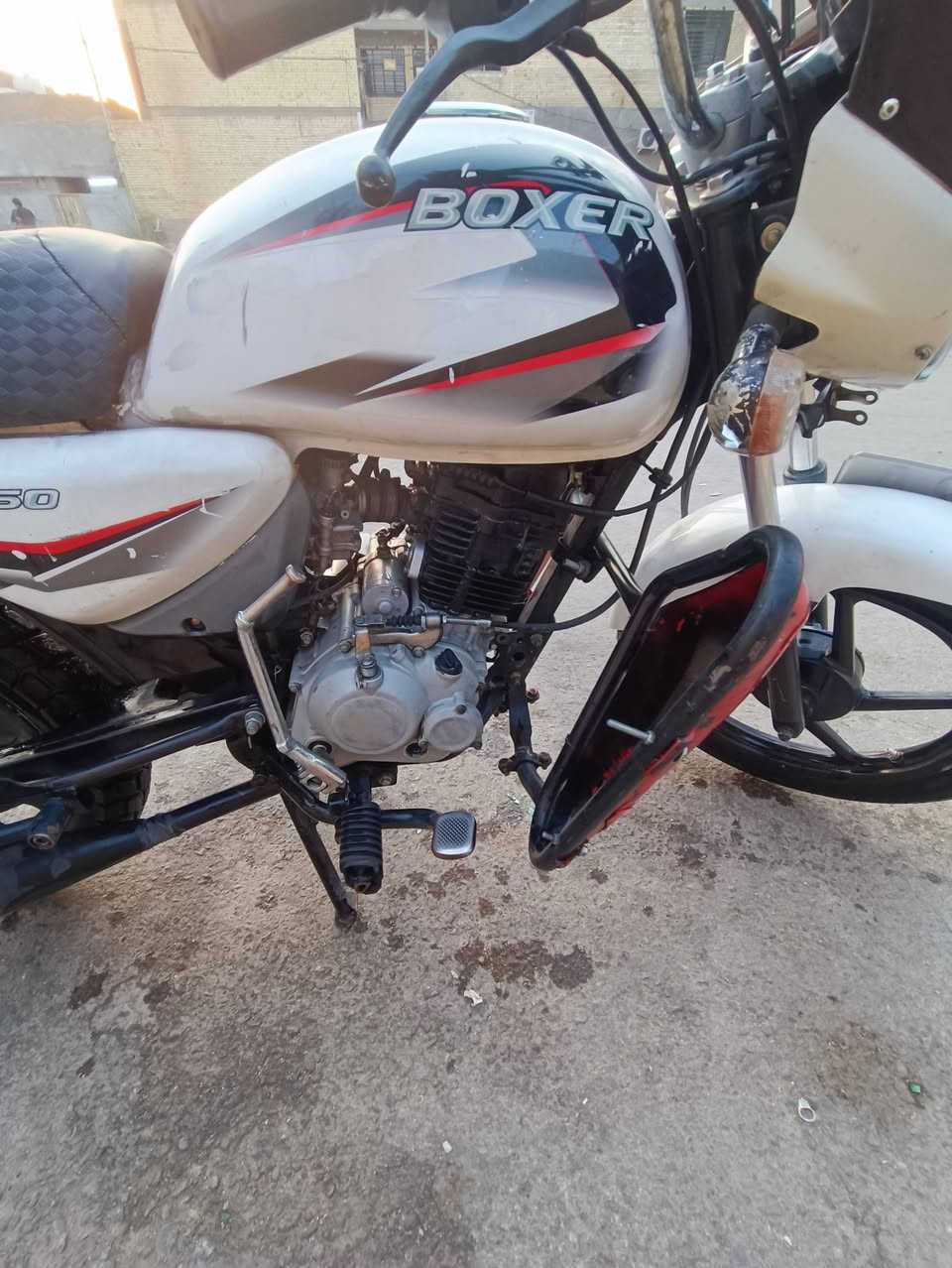 @للبيع بوكسر موديل 23 رقم وسمنويه
بسمي شرط لتحويل لدراجه خير من الله 
لسعر 2250 وبيه مجال مكاني حي اور
رقمي ***********
