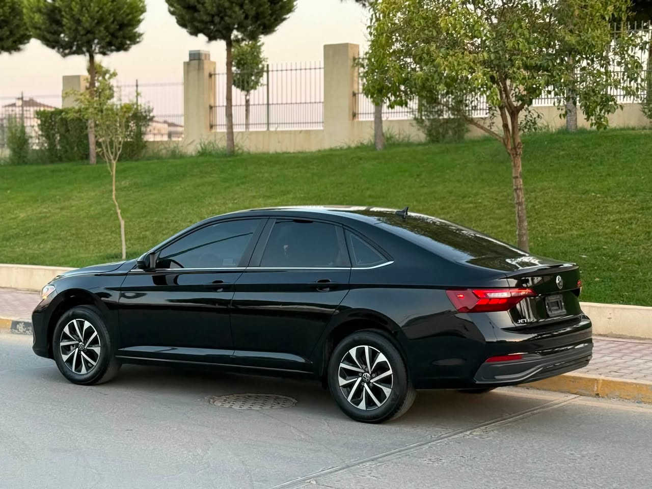 Jetta 2024
الون اسود رقم كاتي تترقم شمالي مواصفات S صبغ بنيد فقط بدون دواخل بشرط حتا دعامية مابية صبغ راديتر بيلادي صورة حادث موجود ارباك ستيرن بردة طاك راجع سيستم بيلادي محرك 15 توربو حجر بيلادي رادار موجود كير محرك بشرط ١٨ الف ماشية مابية مسرف سعر $133 مجال حق جية 
📍مكان سيارة سليمانية 
***********
