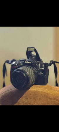 نيكون D3000 • حاسبة • بغداد