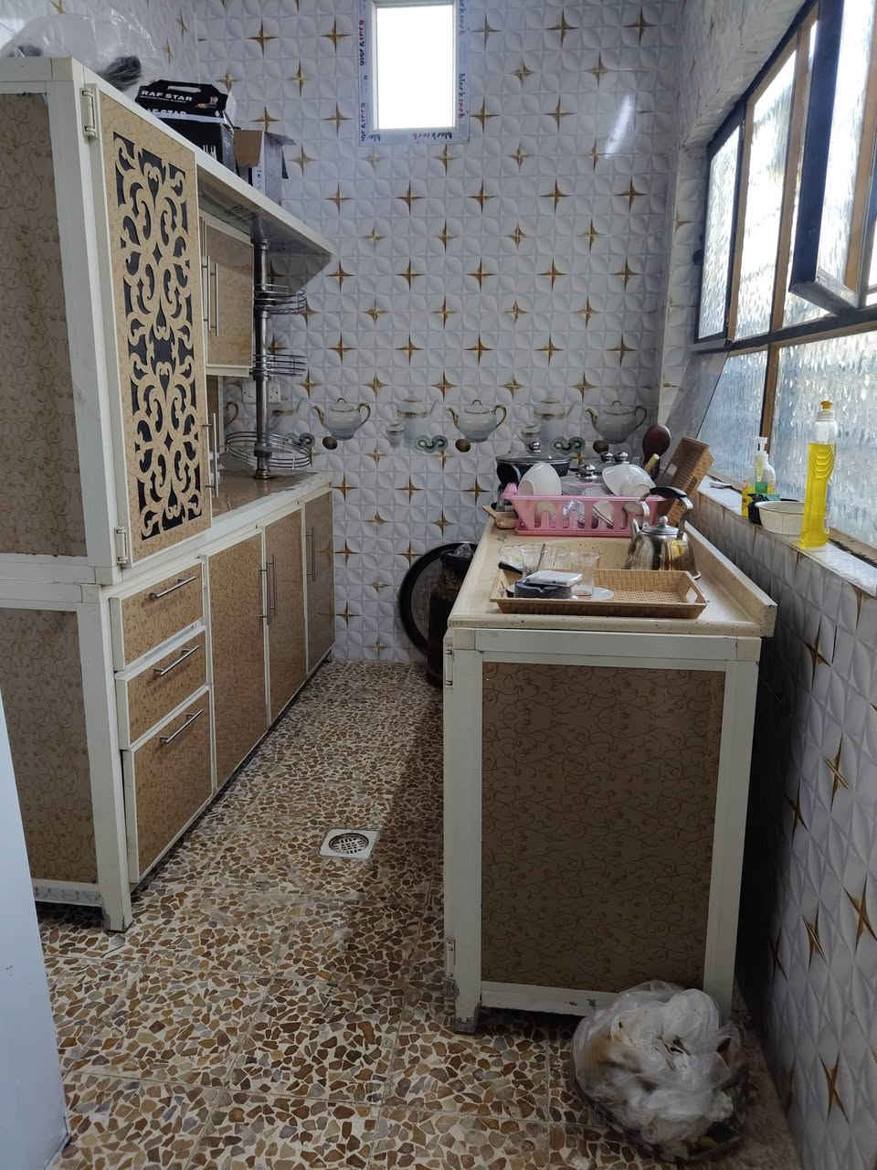 دار للبيع كارت سكني حي السماح الثانية خلف محطة المشاعل مباشر
100 متر باص خدمات كاملة فقط ناقصة سقوف ثانية بس الغرفة مشتغها جبس 

السعر 48 ✅

***********📞

***********📞
