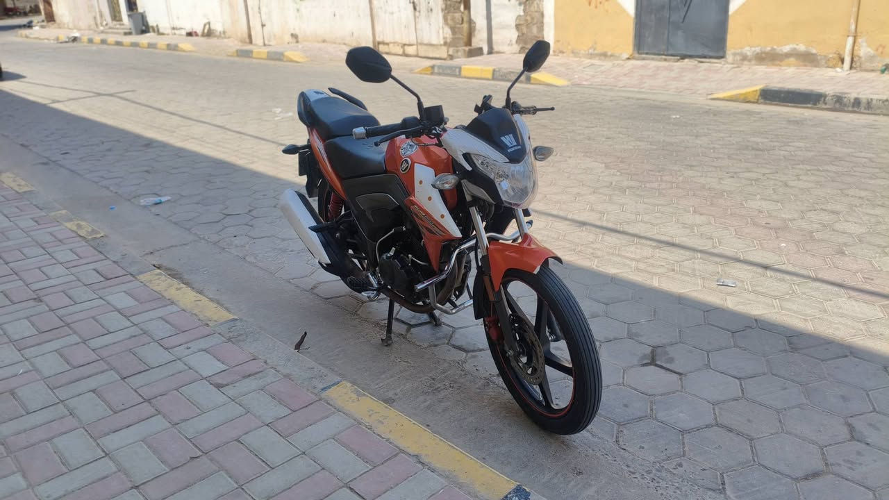 دراجة هاوجي KA بطح موديل 22 مسجلة بأسمي لوحات انكليزي ( مكفولة عام ) تحويل ثاني يوم سعر 2250 مليونين و ربع  بي مجال للشراي للاستفسار اتصال ع رقم ***********
