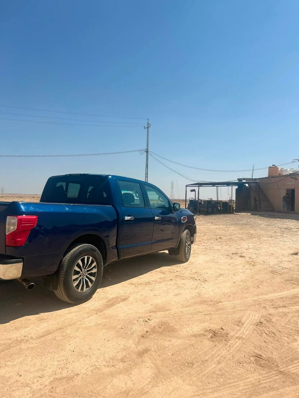 نسيان تيتان موديل ٢٠١٧سياره للبيع او مرواس سياره تحويل ثاني يوم رقم شمالي سياره حاهزه رقم الهاتف *********** مكان سياره الانبار حديثه

