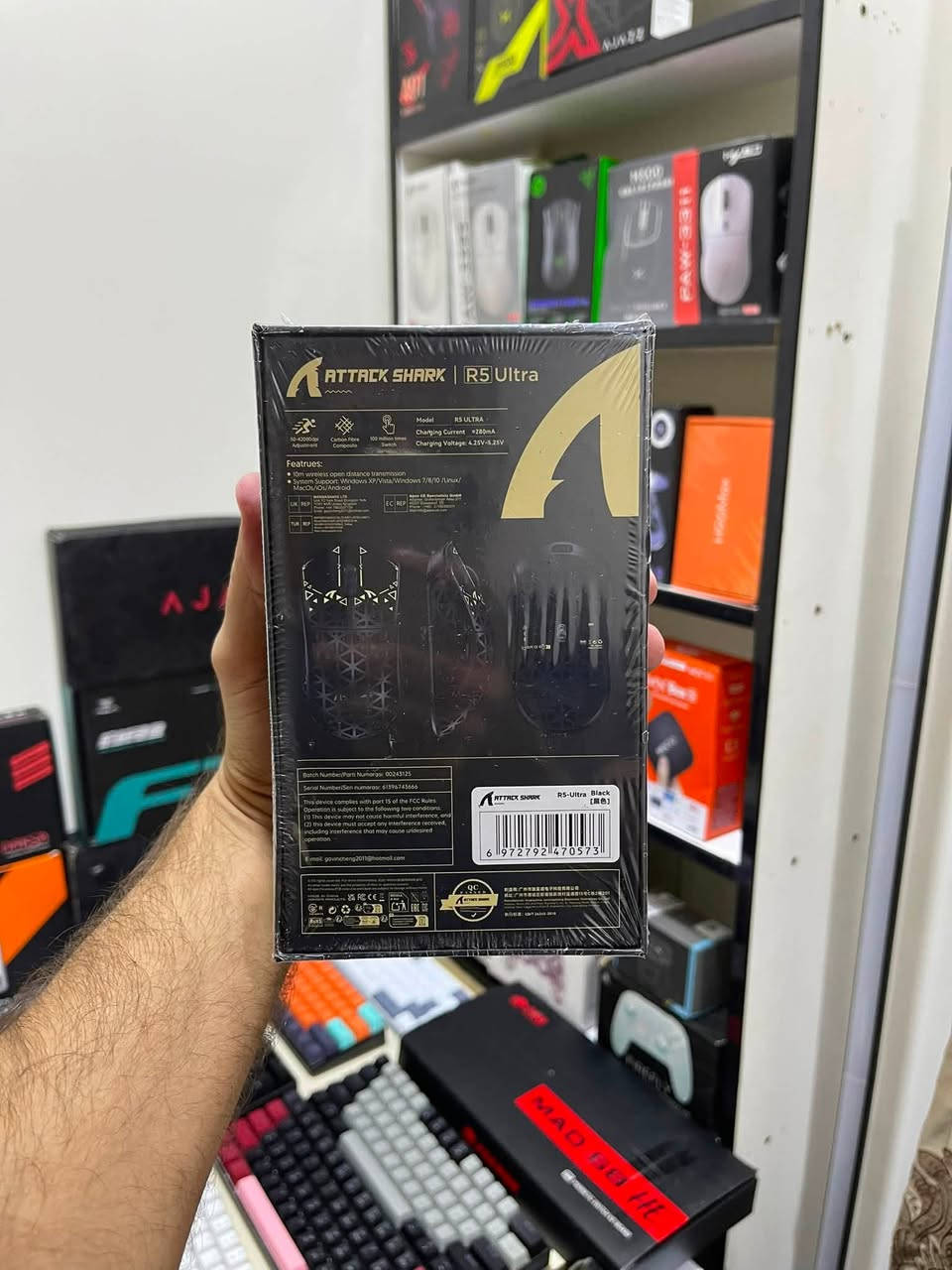 Attack shark R5 Ultra
Paw3950 Max 

يم اعلى سعر 

***********
